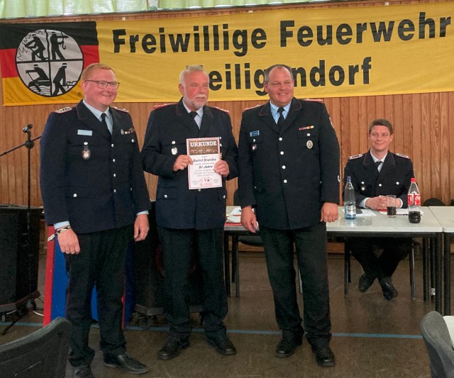 Ehrung für 50-jährige Mitgliedschaft, Foto: Freiwillige Feuerwehr Heiligendorf