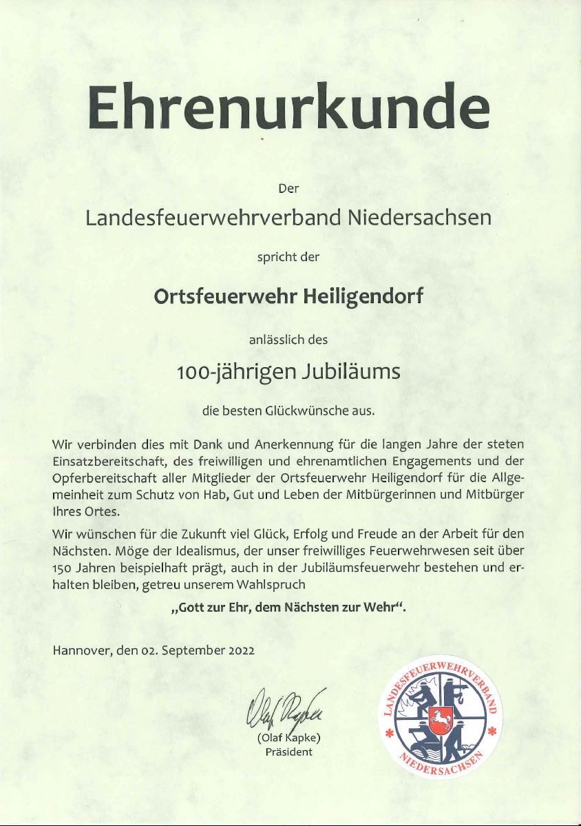 Die Ehrenurkunde des Landesfeuerwehrverbandes Niedersachsen zum 100-jährigen Jubiläum der FF Heiligendorf