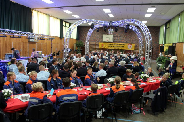 Die Festversammlung zum 100-jährigen Jubiläum, Foto: Freiwillige Feuerwehr Heiligendorf