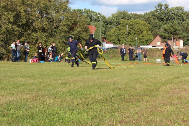 Die Wettkampftruppe der FF Miltern, Foto: Freiwillige Feuerwehr Heiligendorf