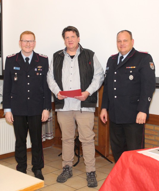 Mitgliederversammlung: Ehrung für 40 Jahre Mitgliedschaft, Foto: Freiwillige Feuerwehr Heiligendorf