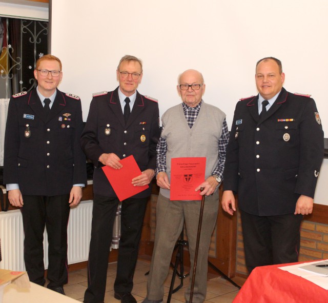 Mitgliederversammlung: Ehrung für 50 Jahre Mitgliedschaft, Foto: Freiwillige Feuerwehr Heiligendorf
