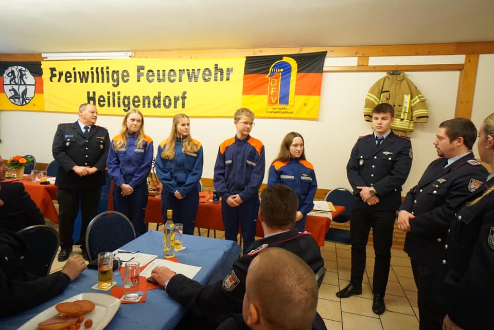 Jahreshauptversammlung: Übernahme aus der Jugendfeuerwehr in die EInsatzabteilung, Foto: Freiwillige Feuerwehr Heiligendorf