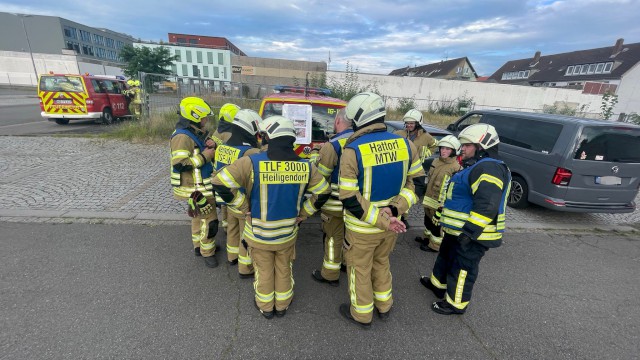 Löschzug Süd Übung im Schachtweg, Foto: Freiwillige Feuerwehr Heiligendorf / Freiwillige Feuerwehr Wolfsburg