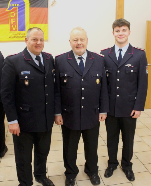 Jahreshauptversammlung: Drei Generationen Schmidt in der FF Heiligendorf, Foto: Freiwillige Feuerwehr Heiligendorf