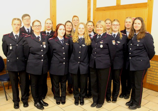 Jahreshauptversammlung: Die Frauen der FF Heiligendorf, Foto: Freiwillige Feuerwehr Heiligendorf