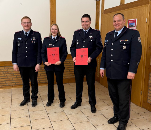 Jahreshauptversammlung: Ehrung für 20 Jahre aktiven Feuerwehrdienst, Foto: Freiwillige Feuerwehr Heiligendorf