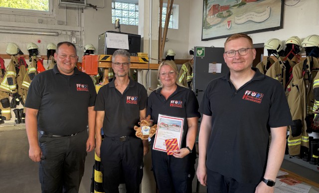 Verabschiedet als stellv. Kinderfeuerwehrwartin, Foto: Freiwillige Feuerwehr Heiligendorf