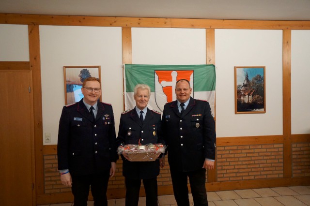 MV: Ehrung für 70 Jahre Mitgliedschaft, Foto: Freiwillige Feuerwehr Heiligendorf