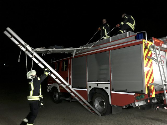 Pieperdienst 2. Gruppe: Menschenrettung/-bergung aus Höhen / Tiefen, Foto: Freiwillige Feuerwehr Heiligendorf