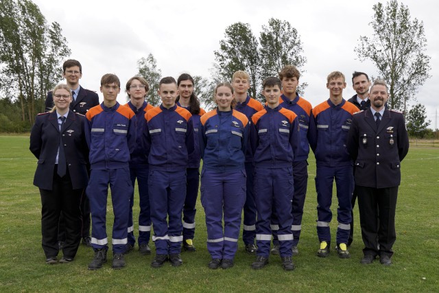 Die bei der Leistungsspangenabnahme erfolgreiche Gruppe der Jugendfeuerwehren Vorsfelde, Kästorf und Heiligendorf, Foto: Freiwillige Feuerwehr Heiligendorf
