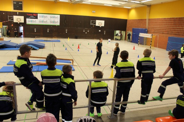 Indoorgames - Staffellauf, Foto: Freiwillige Feuerwehr Heiligendorf