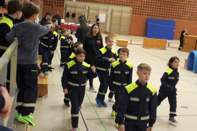 Indoorgames - Staffellauf, Foto: Freiwillige Feuerwehr Heiligendorf