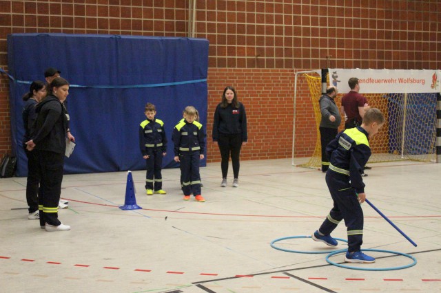 Indoorgames - Staffellauf, Foto: Freiwillige Feuerwehr Heiligendorf