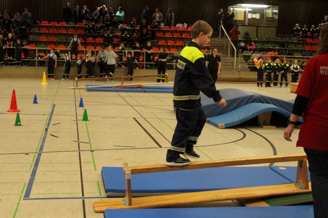 Indoorgames - Staffellauf, Foto: Freiwillige Feuerwehr Heiligendorf