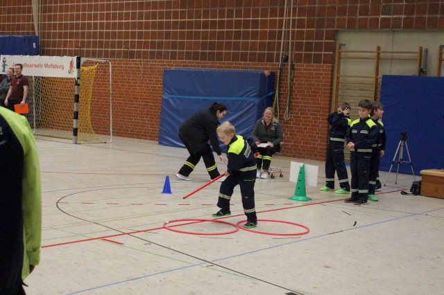 Indoorgames - Staffellauf, Foto: Freiwillige Feuerwehr Heiligendorf