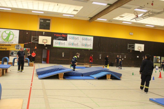 Indoorgames - Staffellauf, Foto: Freiwillige Feuerwehr Heiligendorf