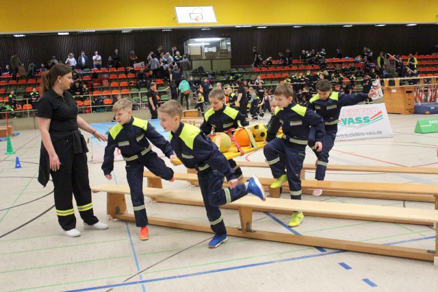 Indoorgames - Gruppenlauf, Foto: Freiwillige Feuerwehr Heiligendorf