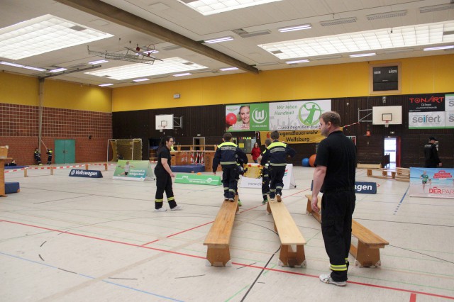 Indoorgames - Gruppenlauf, Foto: Freiwillige Feuerwehr Heiligendorf