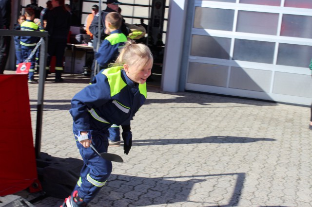 Unsere Kids bei der Brandfloh-Abnahme 2024 in Vorsfelde, Foto: Freiwillige Feuerwehr Heiligendorf