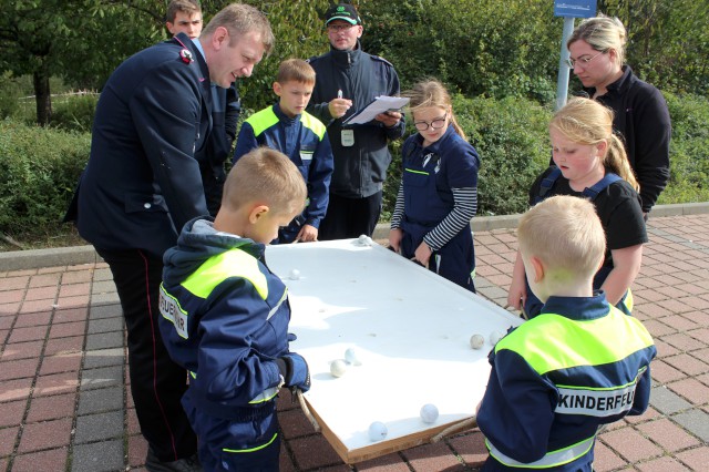 Spiel ohne Grenzen der Wolfsburger Kinderfeuerwehren in Vorsfelde, Foto: Freiwillige Feuerwehr Heiligendorf